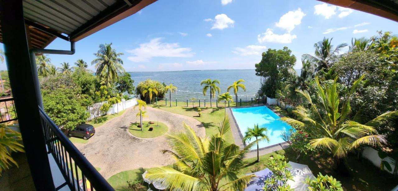 Rainbow Lagoon Resort Negombo Exterior foto