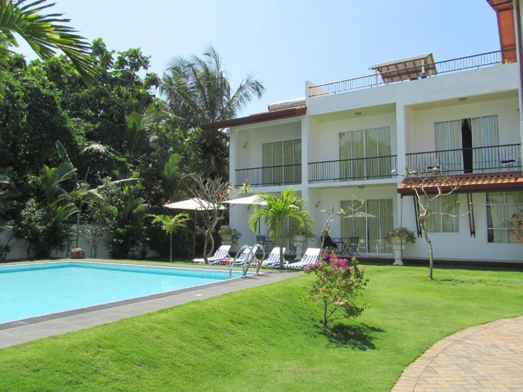 Rainbow Lagoon Resort Negombo Exterior foto